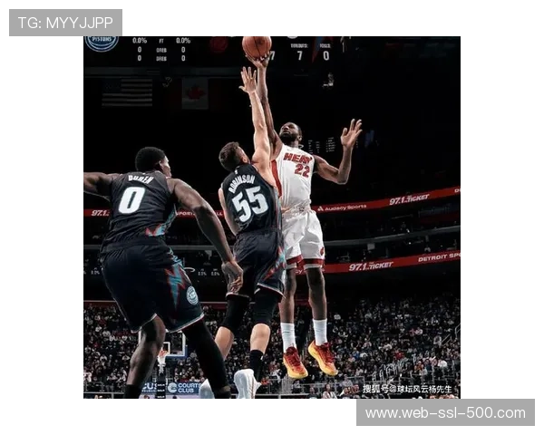 热火客场挑战鹈鹕，巴特勒锡安身体对抗激烈